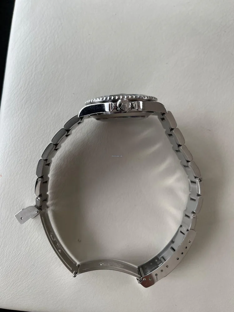 Rolex Submariner Date 16610LV